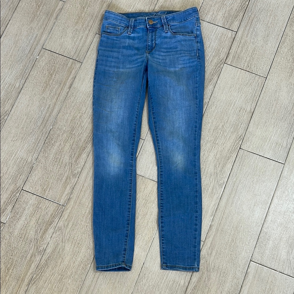 Universal Thread Blue Skinny Jeans